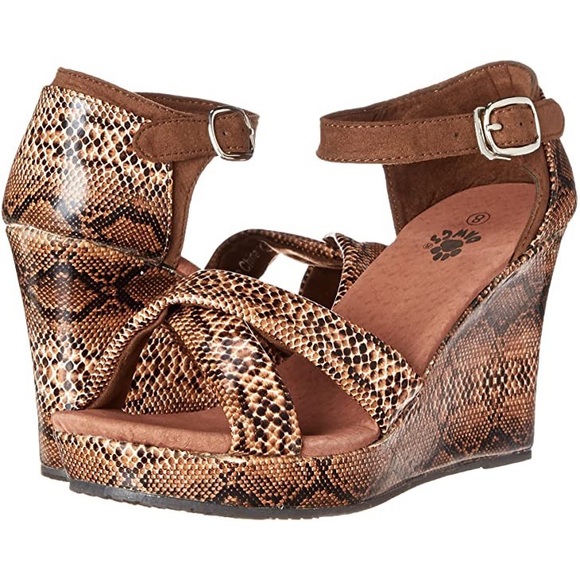 Dawgs Brown Diamondback Wegdes NWT - Picture 2 of 7